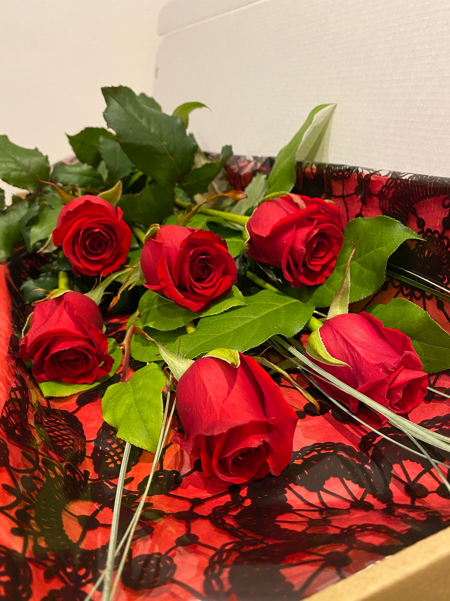 UK Postal Red Roses Letterbox