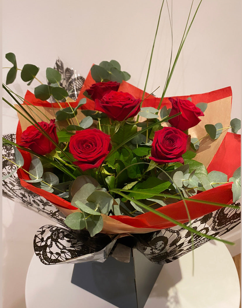 Luxury 6 Red Roses