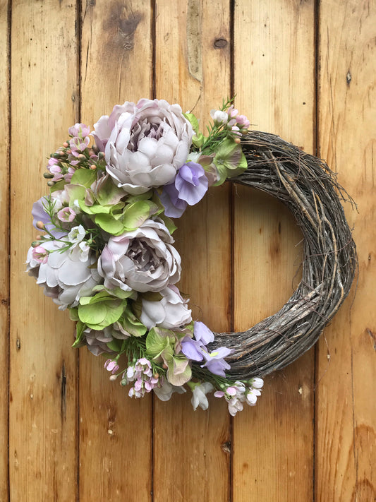 Lilac Lottie Wreath