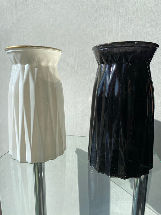 Black / White Geometric Vase