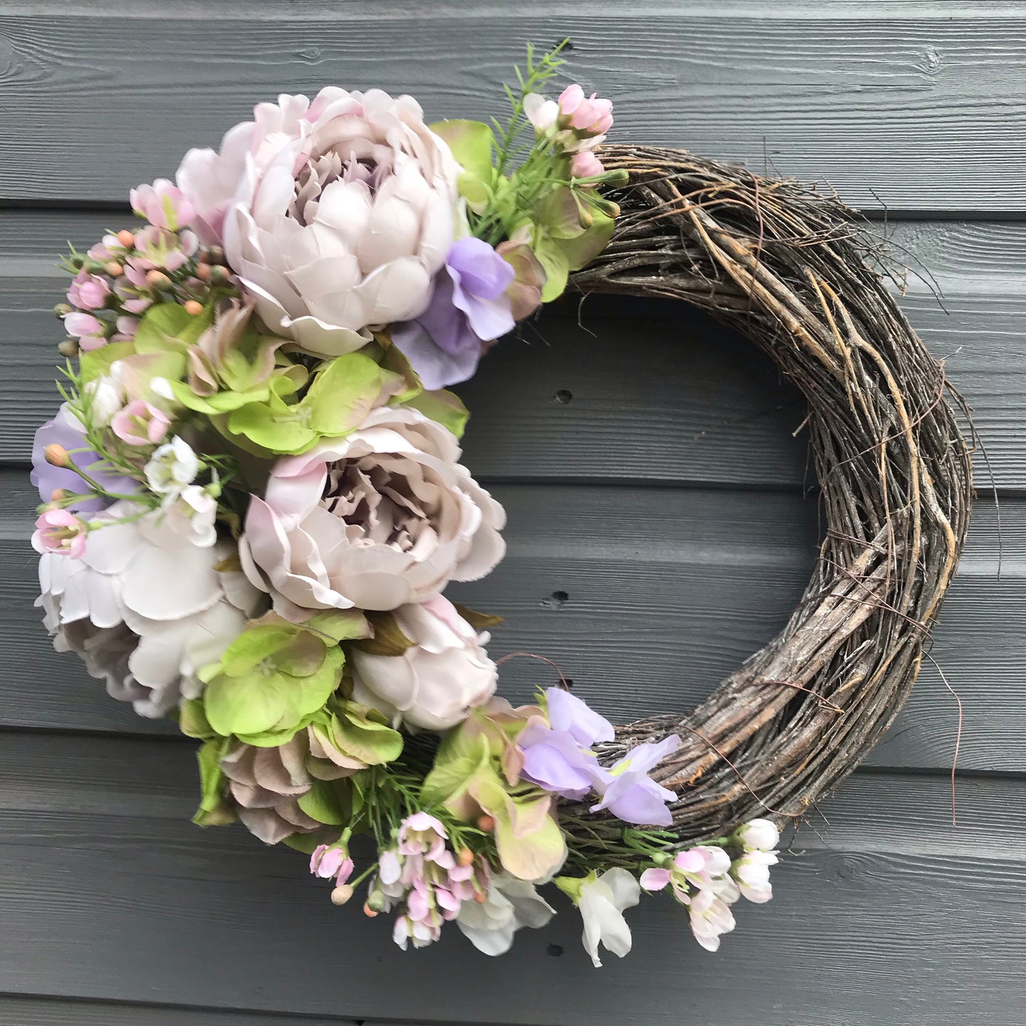 Lilac Lottie Wreath